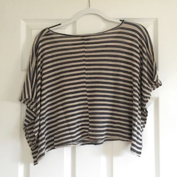 Southwestern Style Crop Top - Picture 2 of 2